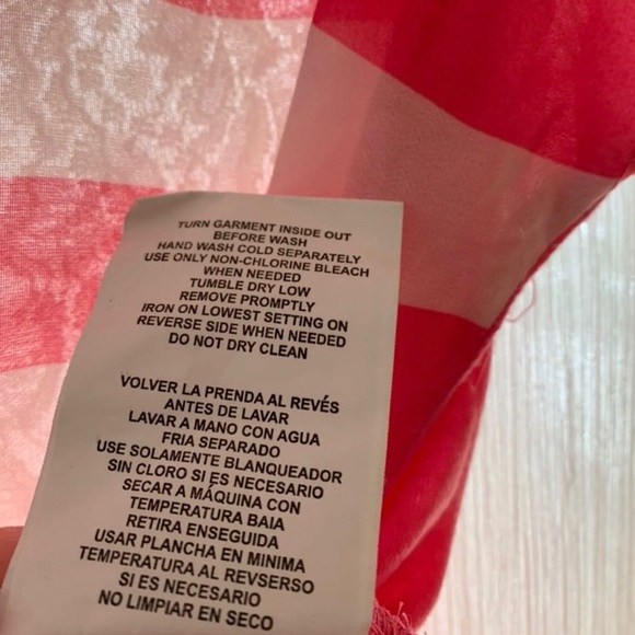 NWOT 2 light and airy tops - Picture 11 of 11